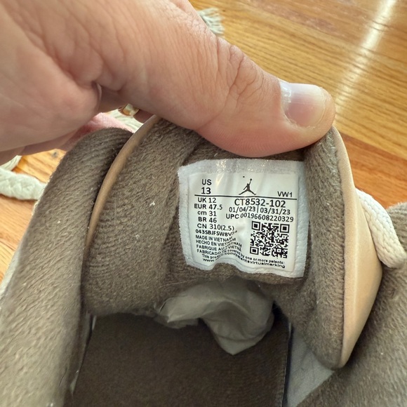 “Palomino” Air Jordan 3 (2023) - Picture 5 of 6